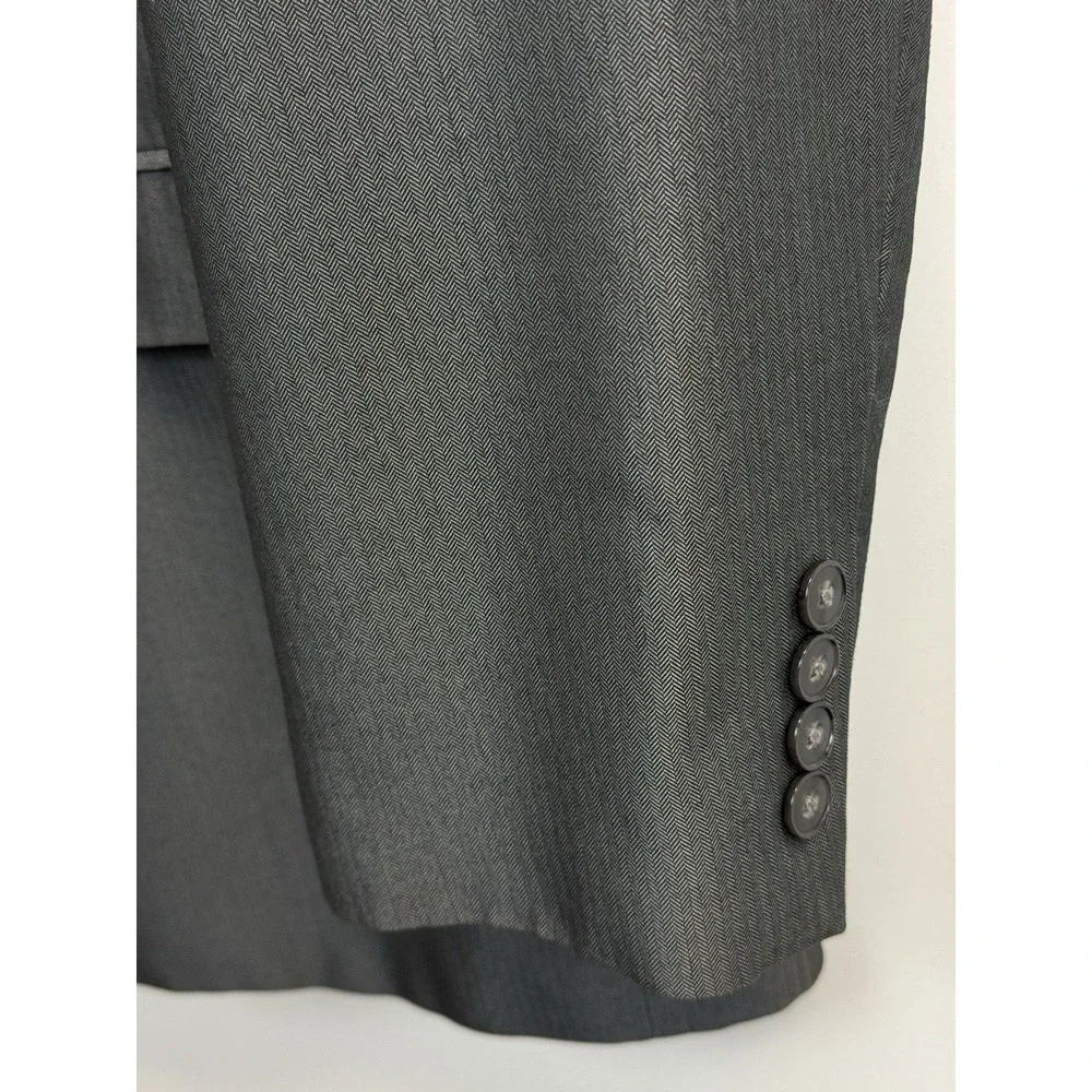Calvin Klein Men's 46L Sport Coat Blazer Two Button Grey Herringbone Poly Blend‎
